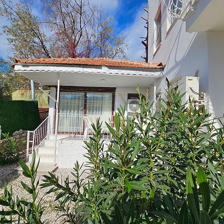 Kekik Azure Homes Oeluedeniz Fethiye Exterior photo